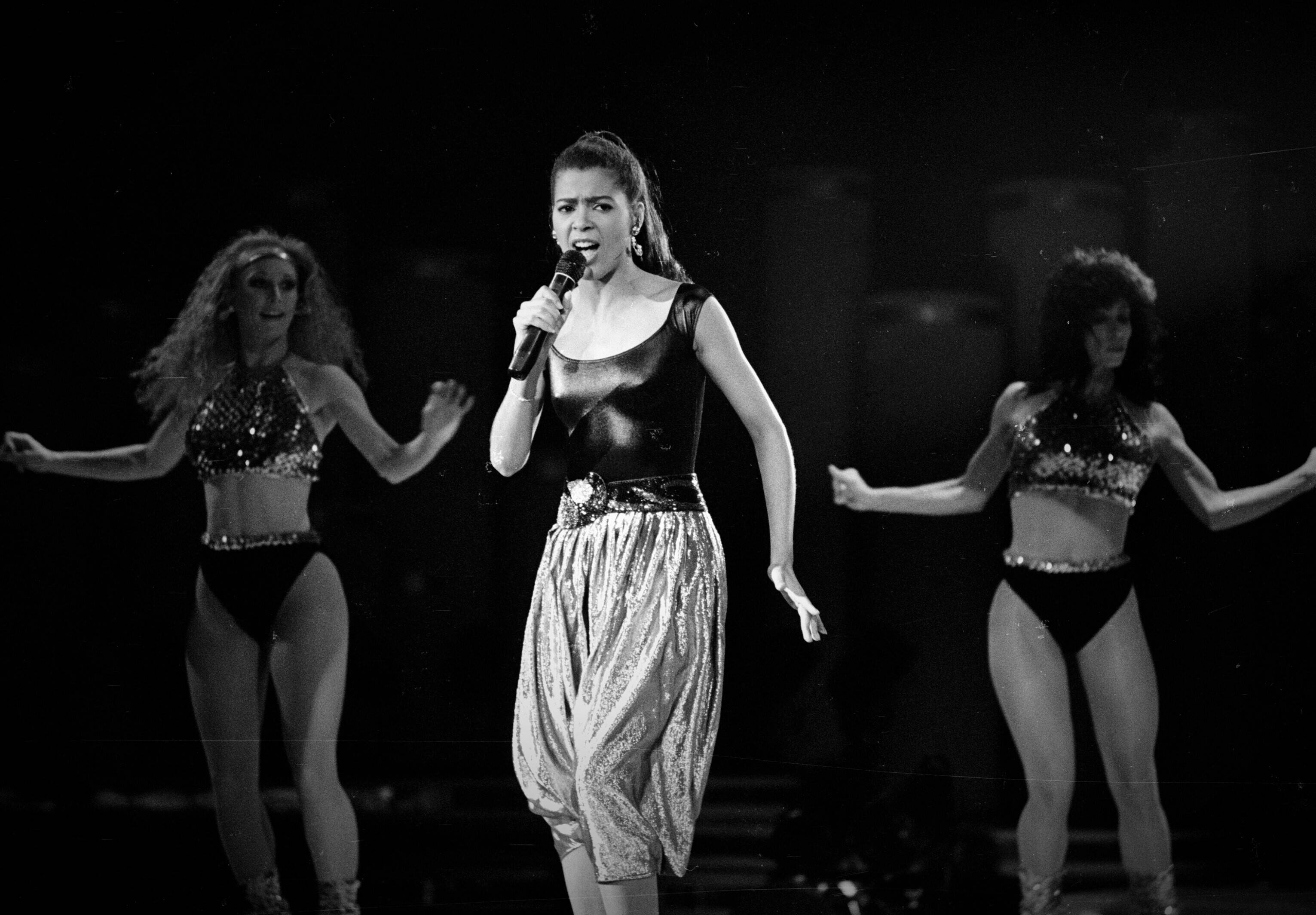 Trauer! Legendäre Sängerin der 80er ist tot! Ihren Hit kennt jeder!