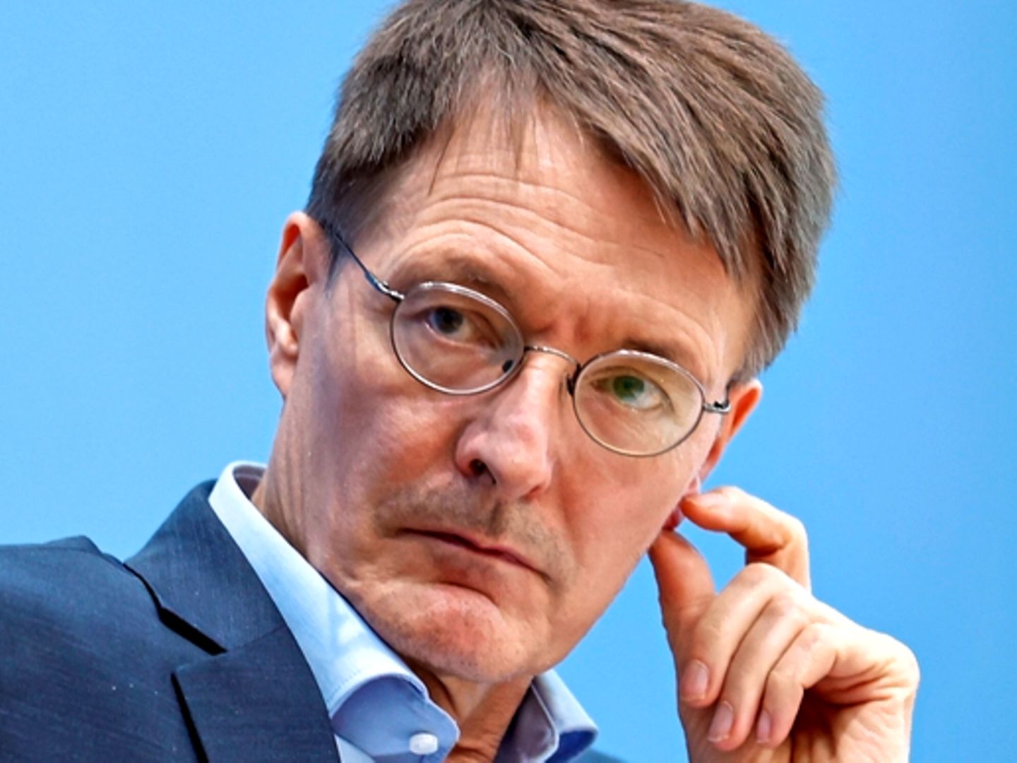 Kommt die Impfpflicht? Experten rufen zur Auffrischung der Impfungen gegen Corona und Grippe auf!