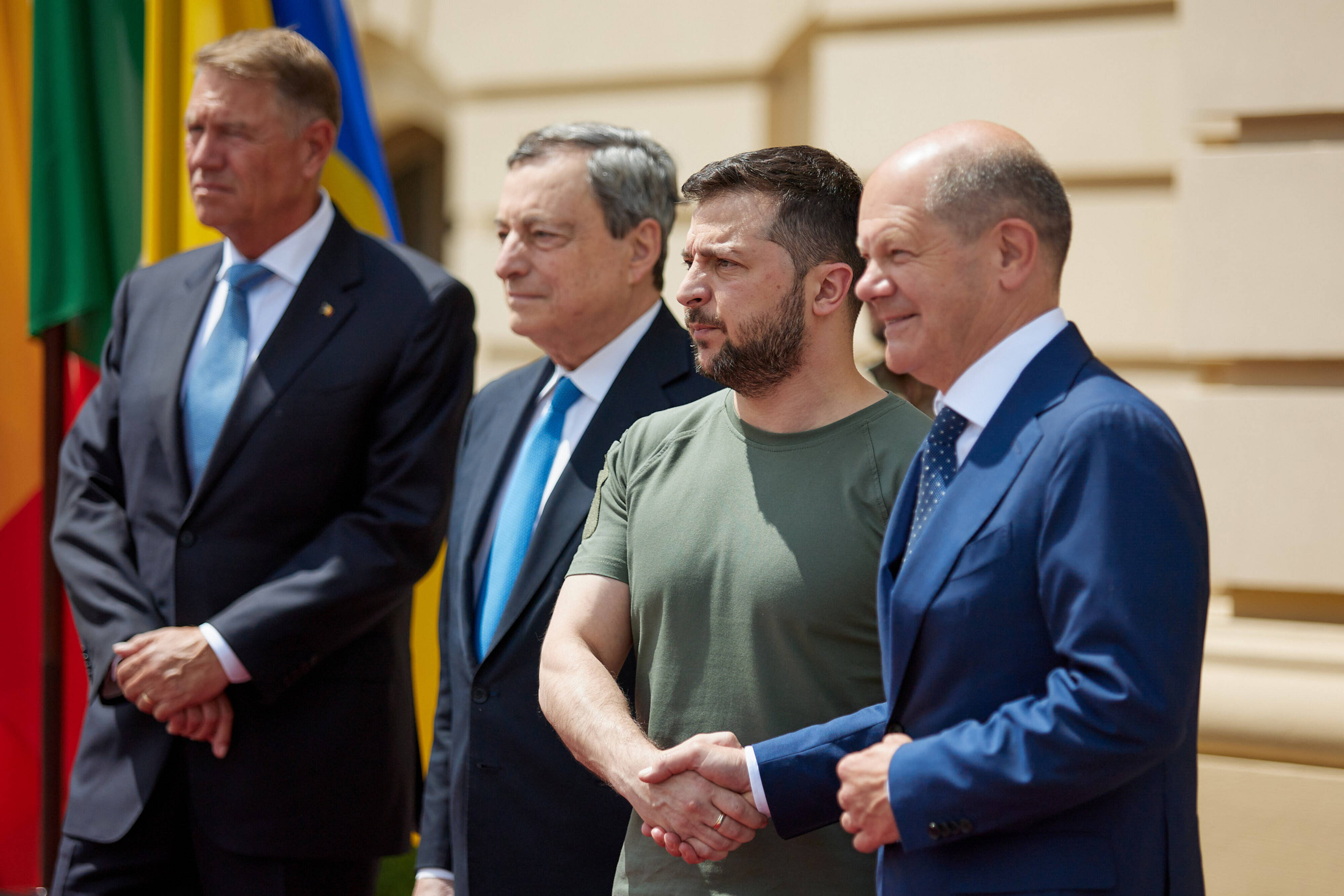 Berlin und Kiew schmieden "Sicherheitspakt"! Selenskyj zu Gast in Berlin - er unterschreibt Sicherheitsabkommen mit Deutschland