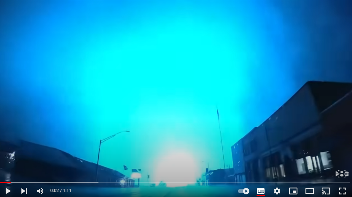 Tornado rast durch Großstadt, mindestens 4 Tote - unglaubliche Bilder und Video von Wetterwahnsinn!