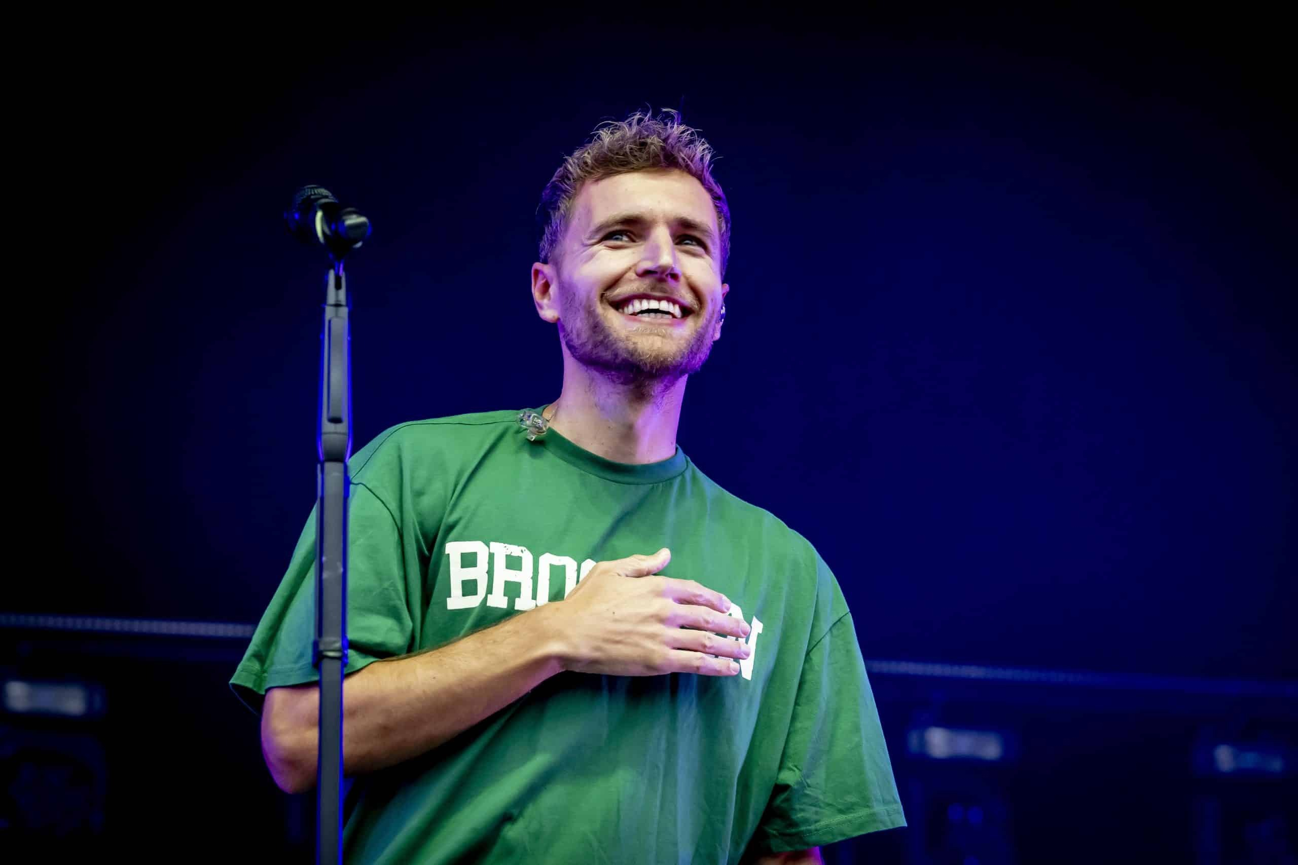 Freek Rikkerink mediteert bij zonsopgang tussen 1.800 mensen in Denver