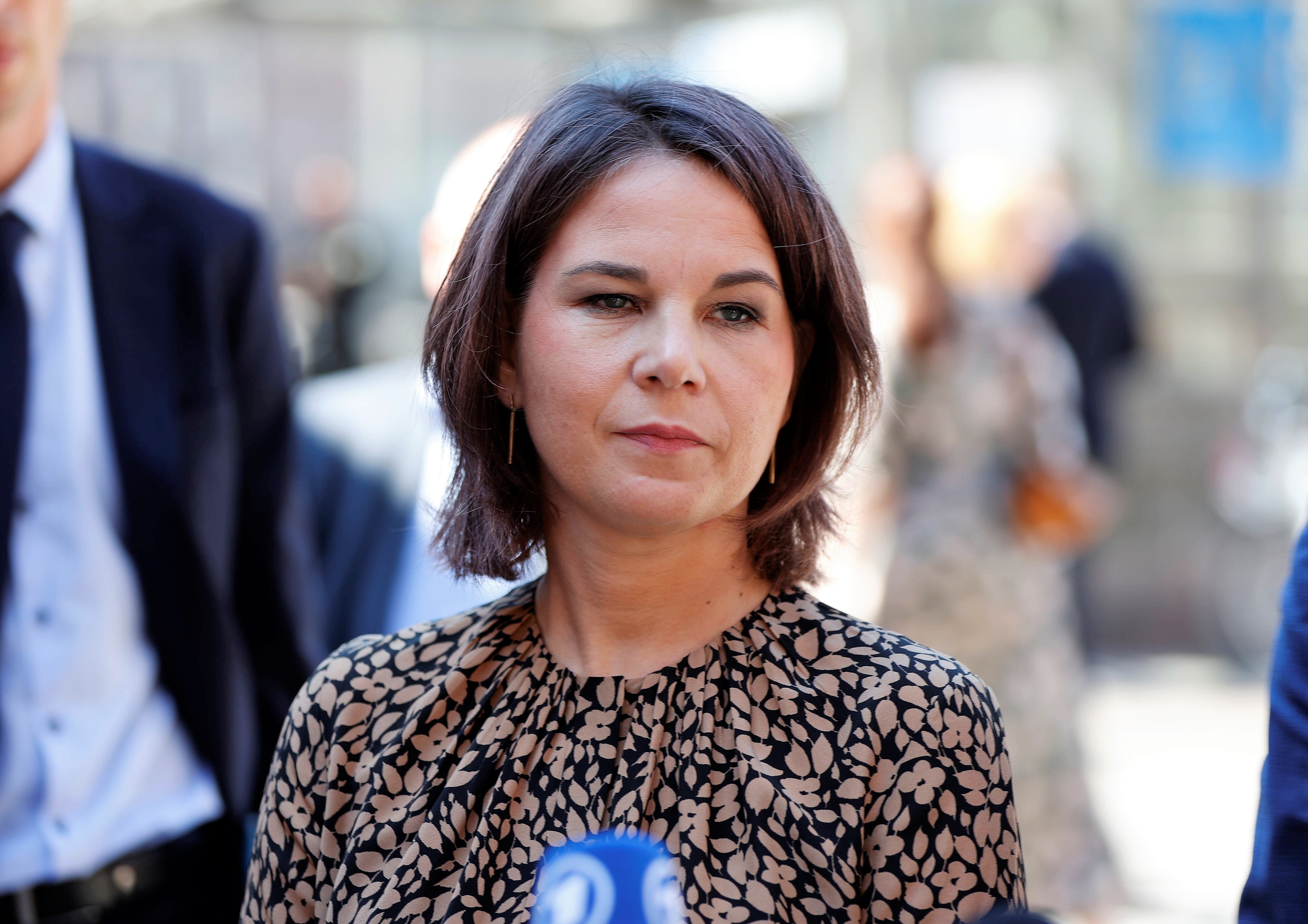 Scholz geht auf Baerbock los! Kanzler-Streit mit Außenministerin droht zu eskalieren!