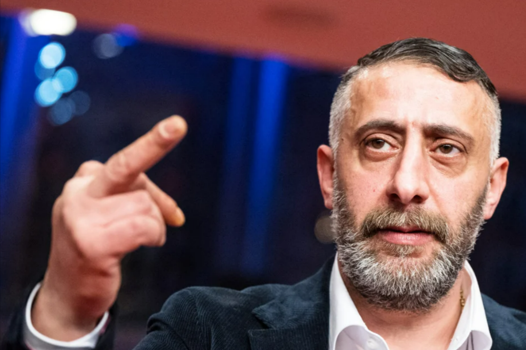 Promi-Skandal: Deutscher Schauspieler verhaftet - er muss ins Gefängnis!